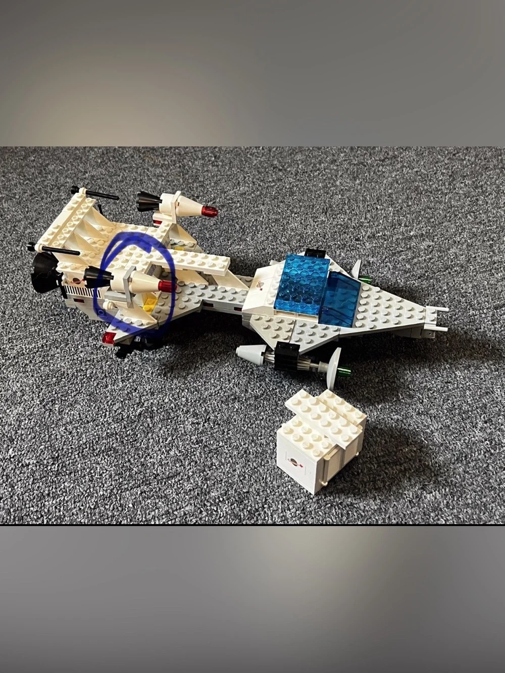 LEGO Vintage Space: Starfleet Voyager (6929)